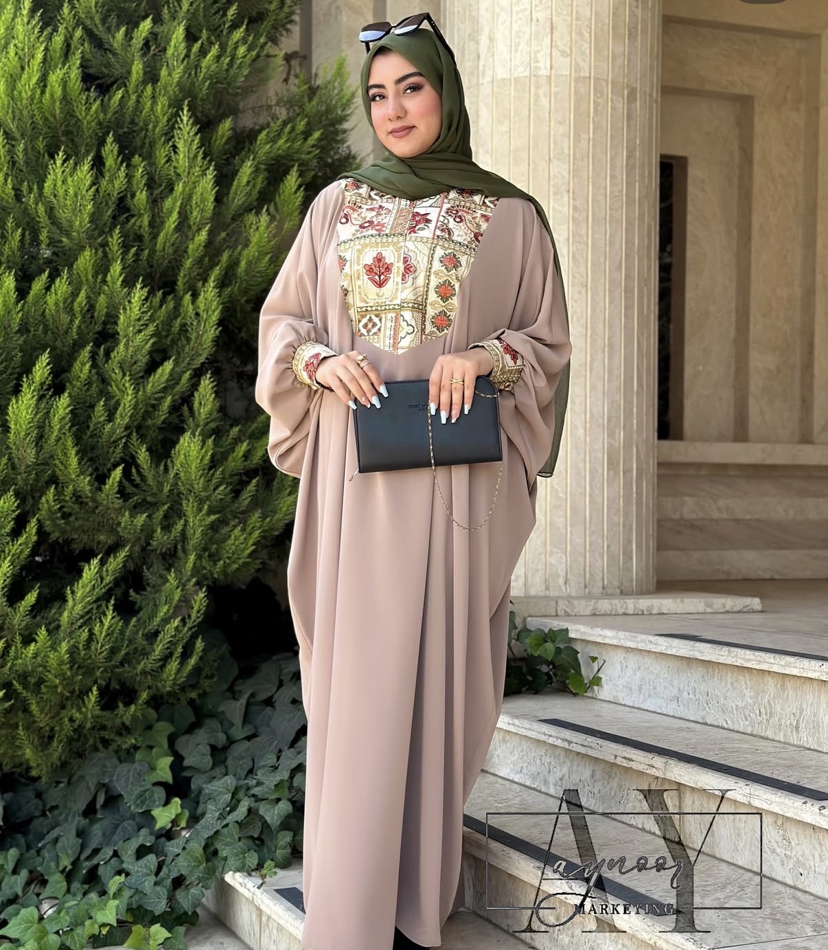 عبای سوگل‌ کرم