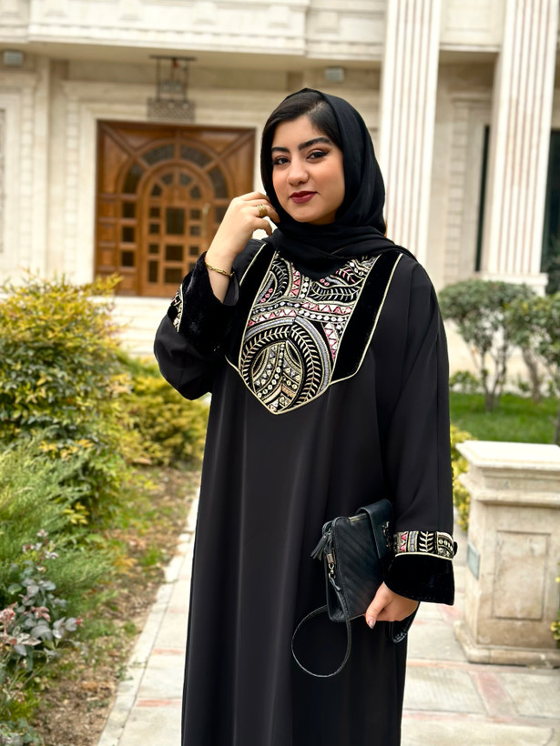 عبای فری سایز (مجلسی) زیپ شیردهی ، سوزندوزی رونیکا